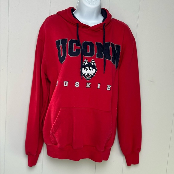 Colosseum Cotton Blend Red UConn Huskies Hoodie Size M - Picture 1 of 9